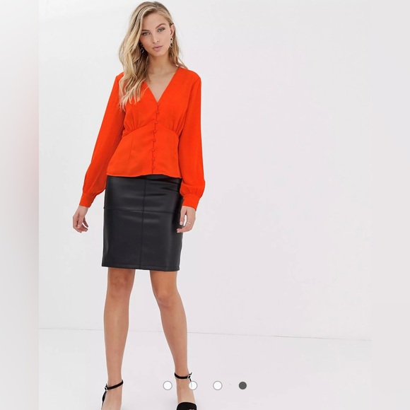 Vila Button through yea blouse - Picture 5 of 9